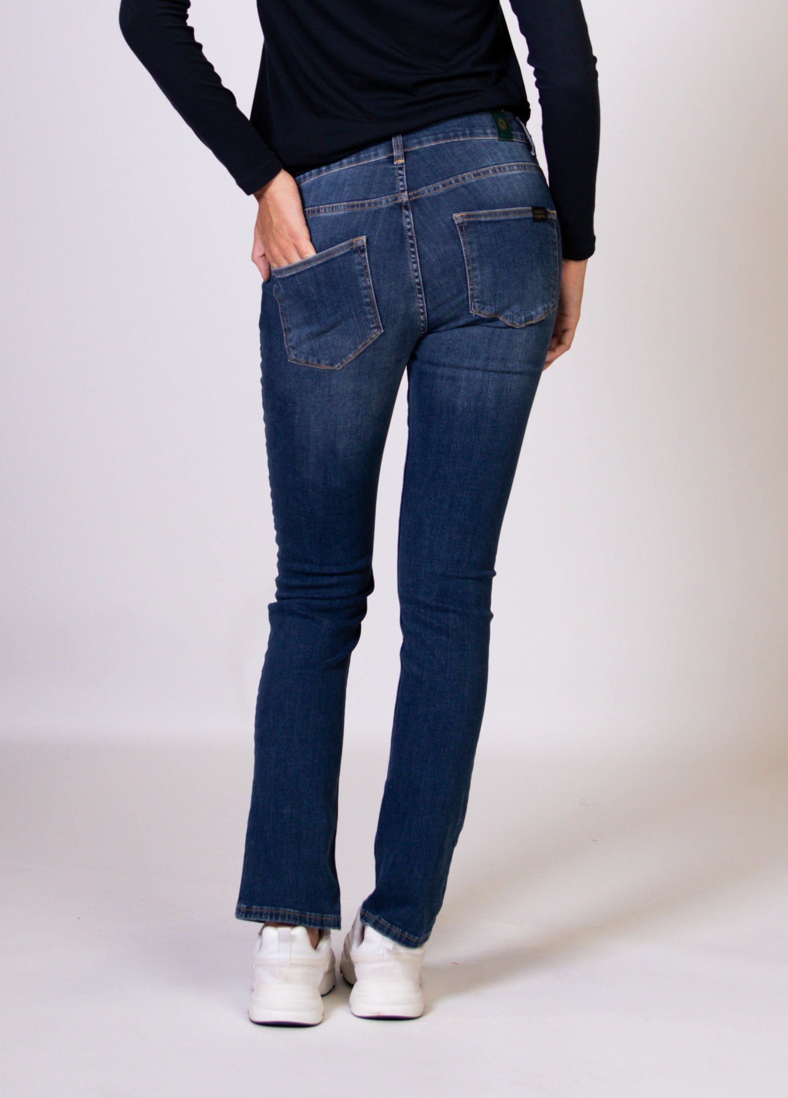 love2wait-jeans-emerald-straight-fit-stone-wash-nachhaltig image 3