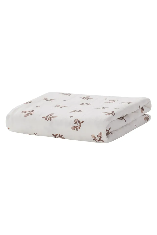 noppies-gro-es-musselin-tuch-blooming-clover-aus-bio-gots-baumwolle-mit-blumendr image 1