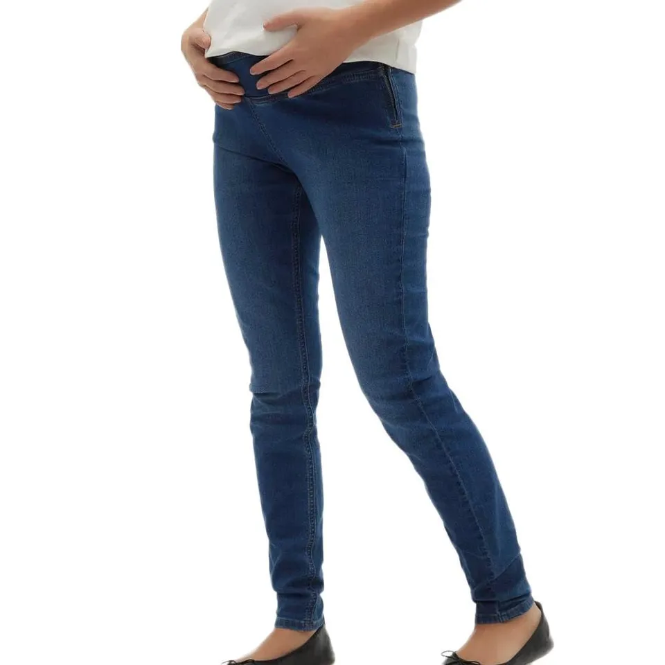 mamalicious-houston-damen-jeans-blau-mit-st-tzband-und-elastischem-bund image 1