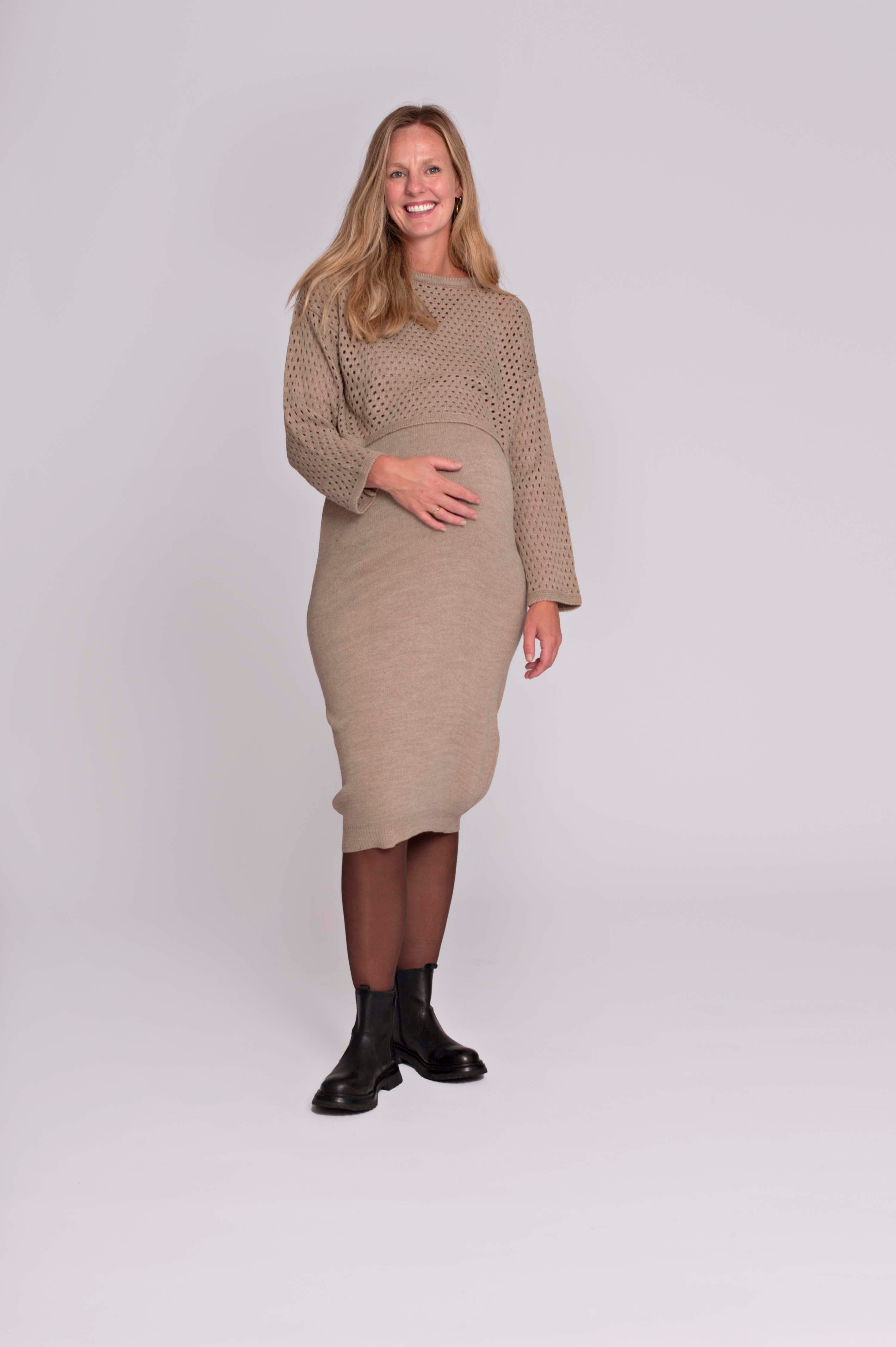 love2wait-twinset-sophia-kleid-mit-cropped-sweater-in-sand image 1