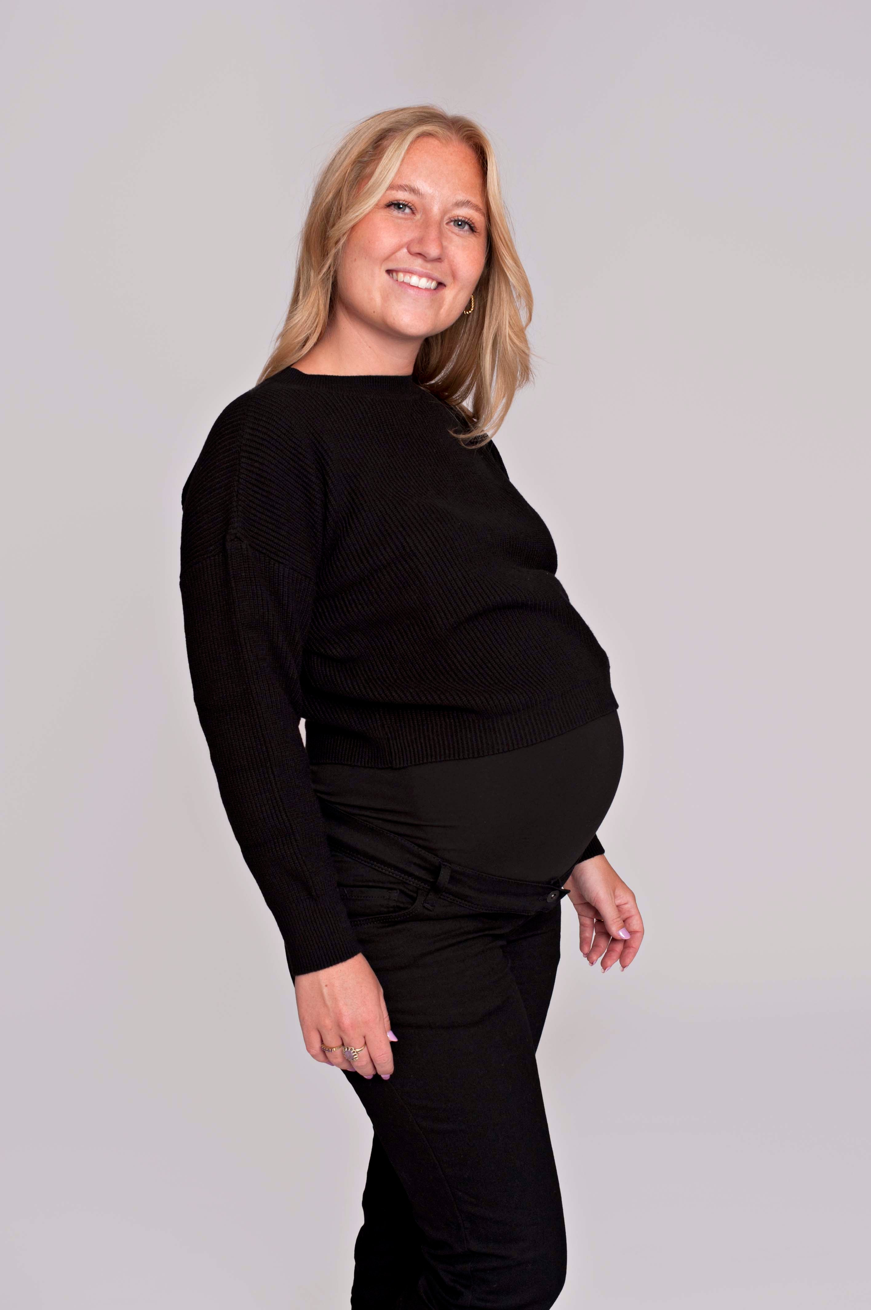 love2wait-knit-cropped-black-b999062-004 image 1