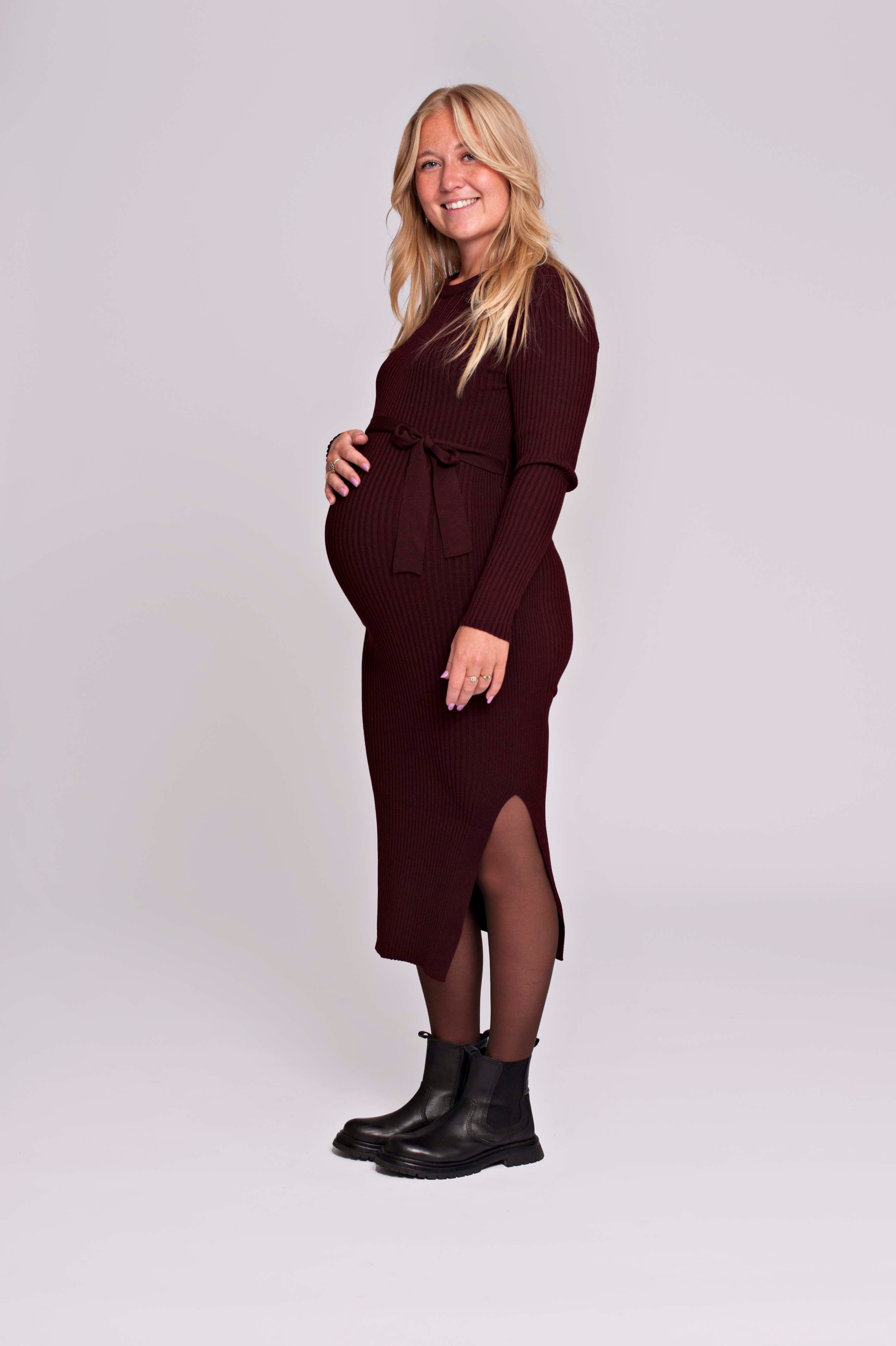 love2wait-dress-knit-belt-long-sleeves-gebreites-umstandskleid-in-burgundy-mit-c image 1