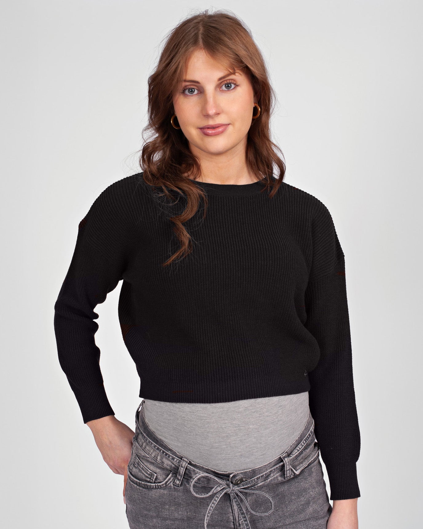 love2wait-knit-cropped-black-lang-rmeliges-strick-croptop-mit-freiem-bauch image 1
