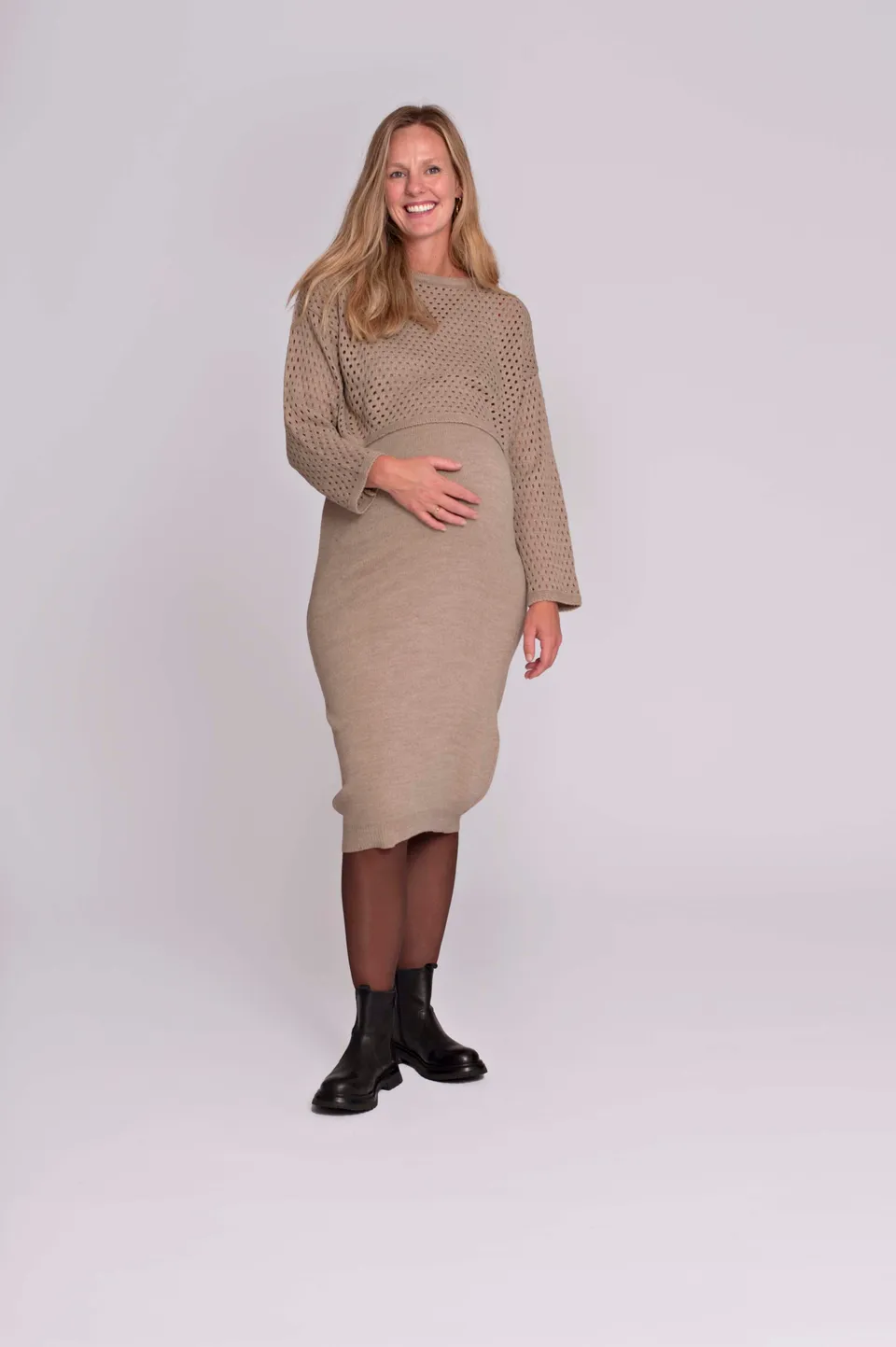 love2wait-twinset-sophia-kleid-mit-cropped-sweater-in-sand image 1