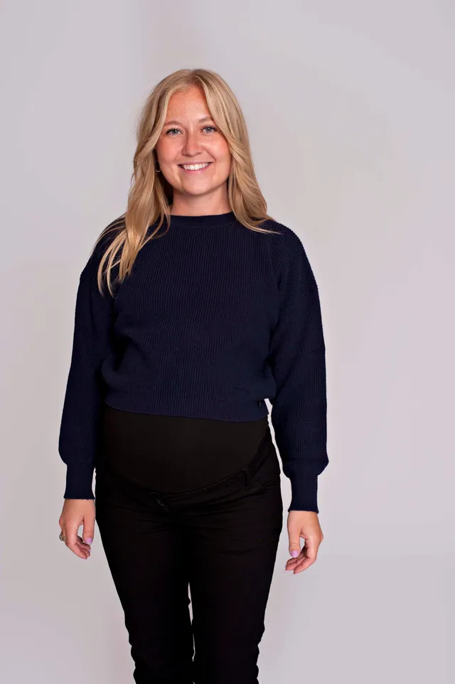 love2wait-knit-cropped-umstands-croptop-navy image 1