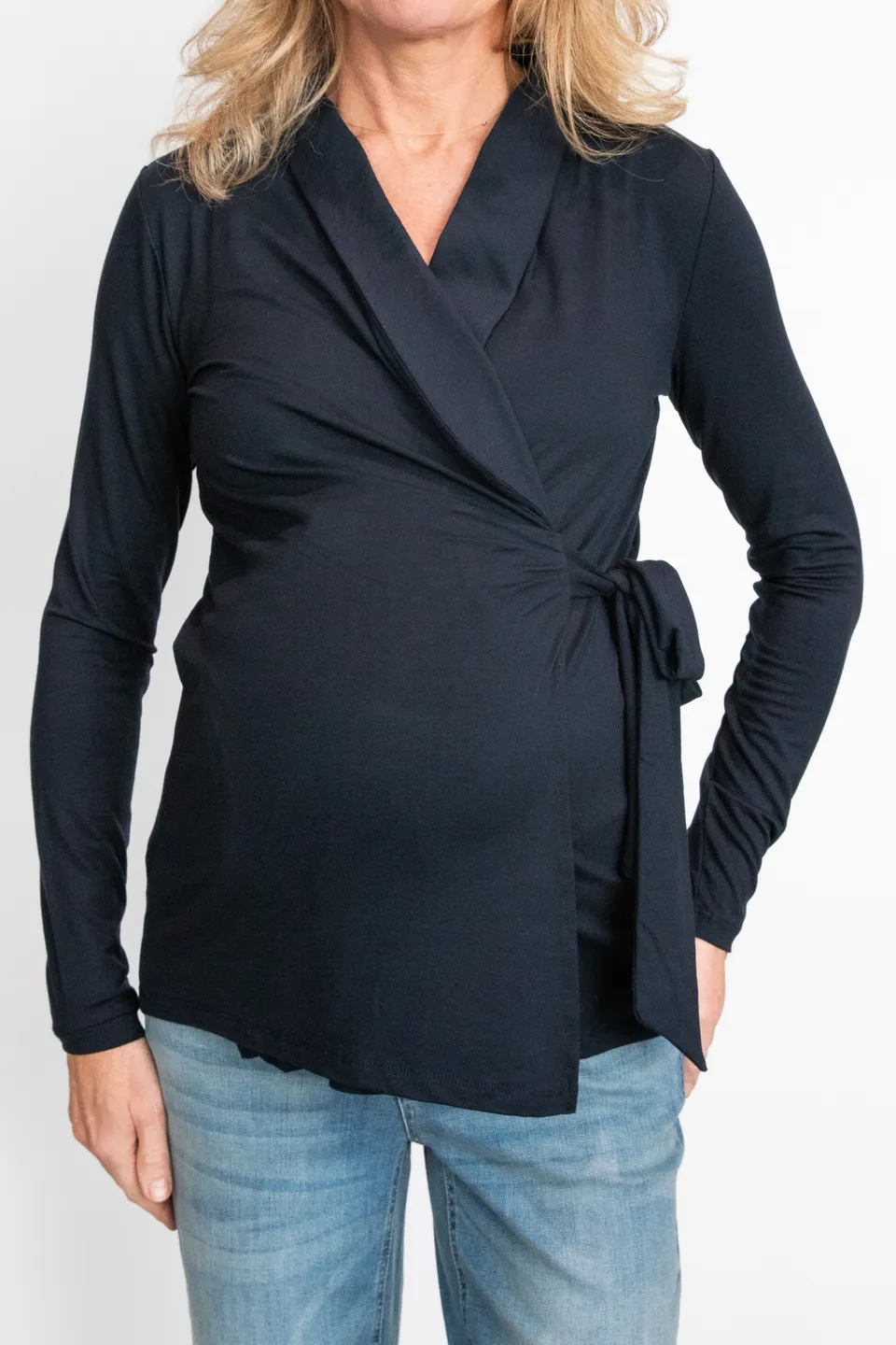 love2wait-bluse-sophia-lang-rmelig-mit-reverskragen-aus-ecovero-in-navy image 1