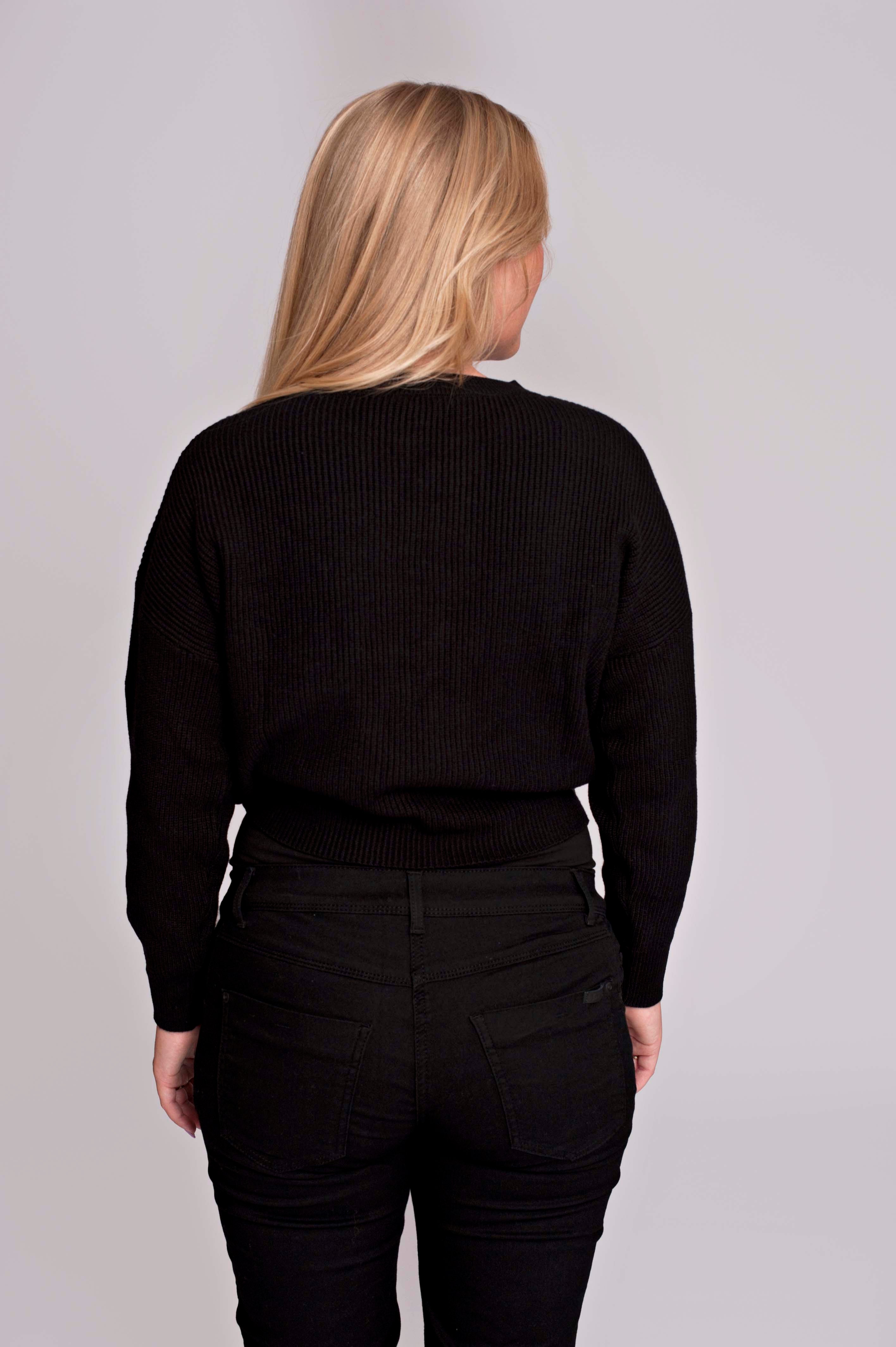 love2wait-knit-cropped-black-b999062-004 image 3