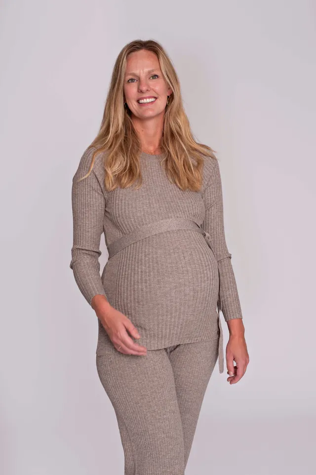 love2wait-shirt-knit-belt-long-sleeves-sand-gebreites-langarmshirt-mit-g-rtel image 1