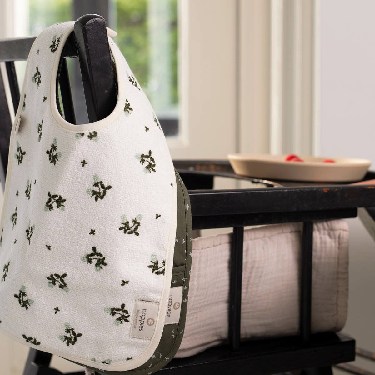 noppies-unisex-l-tzchen-botanical-beschichtet-botanischer-druck-doppeldruckkn-pf image 4