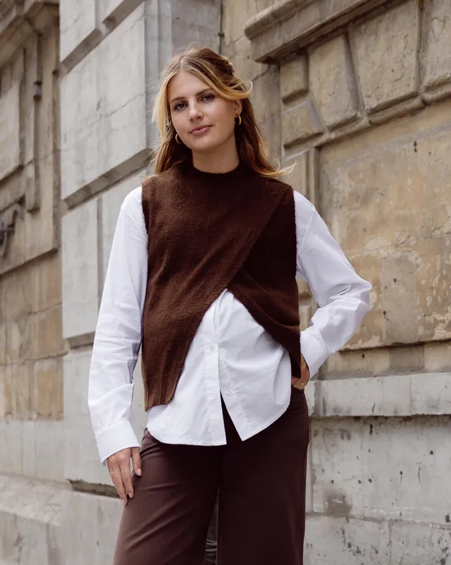 love2wait-spencer-basic-top-tr-gertop-in-brown image 1