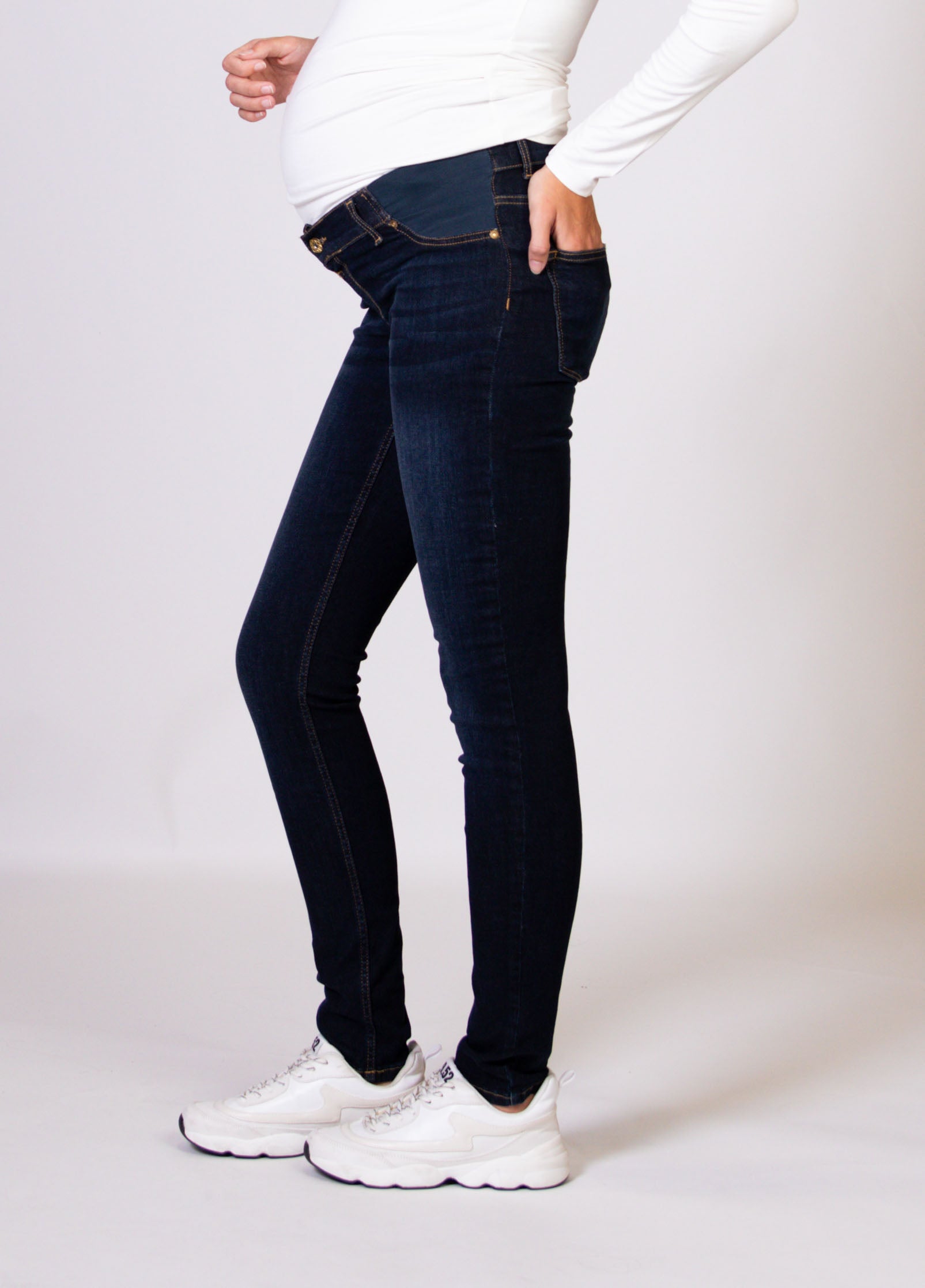 love2wait-emerald-skinny-dark-wash image 2