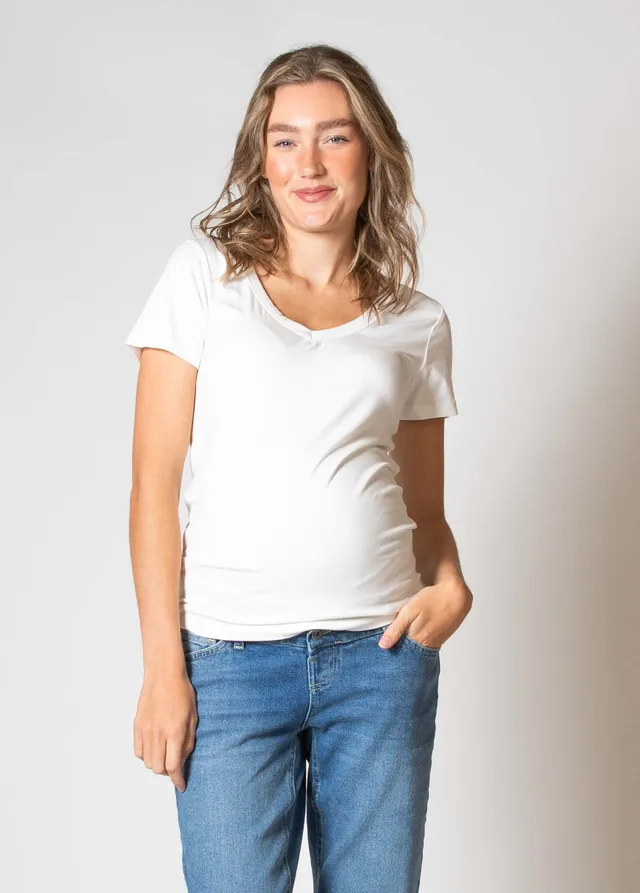 love2wait-t-shirt-mit-v-ausschnitt-und-kurzen-rmeln-aus-ecovero-in-off-white-mod image 1