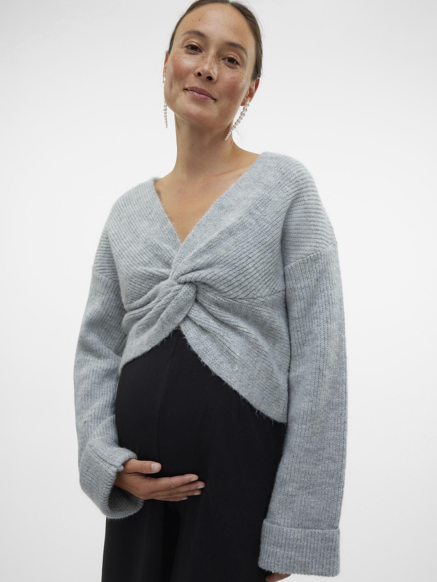 mamalicious-mlsvala-l-s-crop-knit-top-a-umstands-pullover-cropped-knoten-detail- image 2