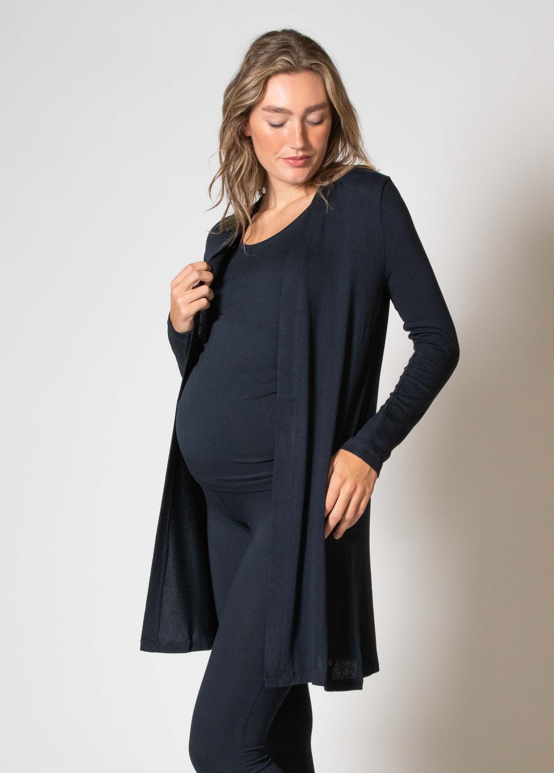love2wait-cardigan-straight-navy-modell-b999061-006 image 2