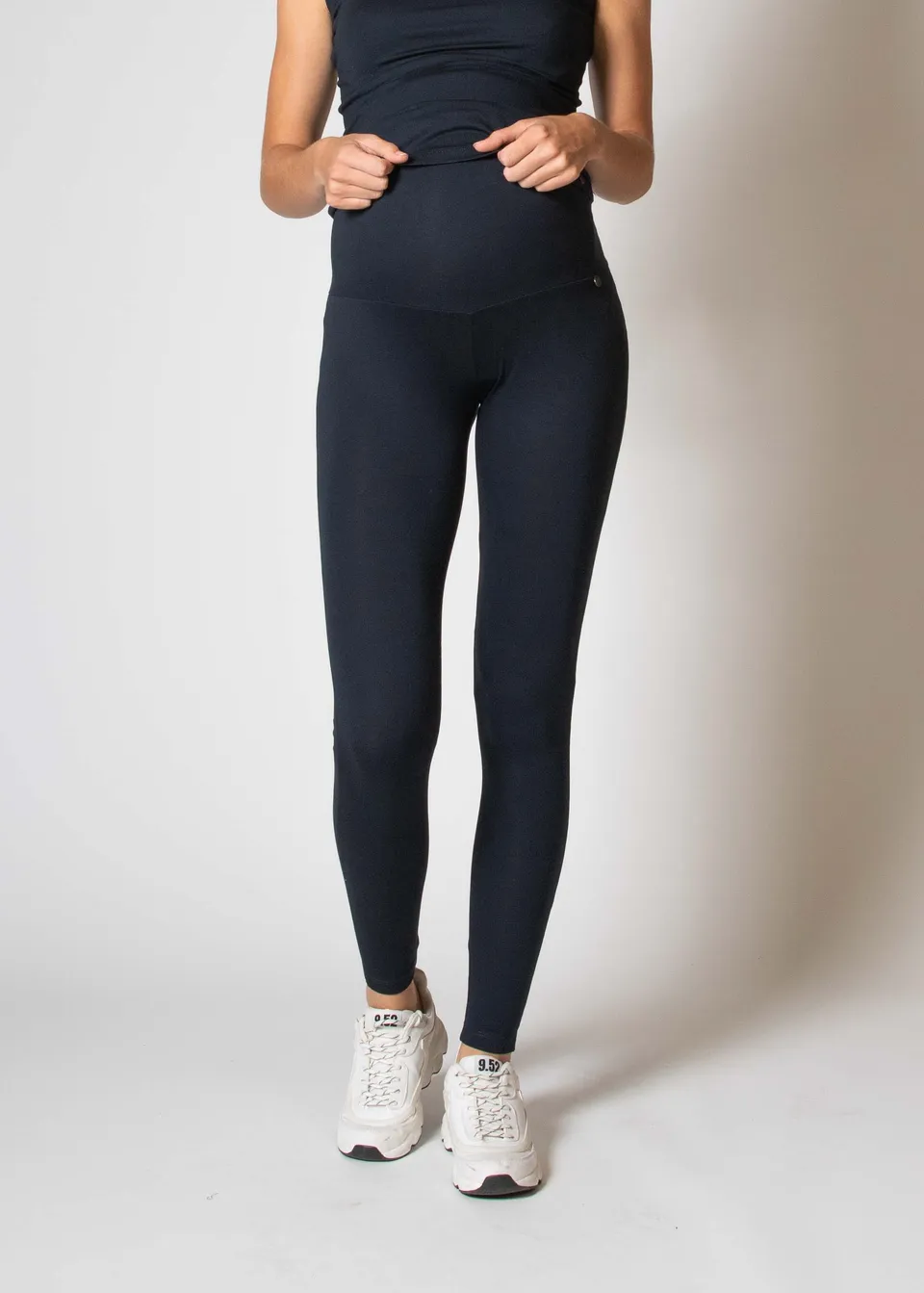 love2wait-legging-ecovero-umstands-leggings-in-navy image 1