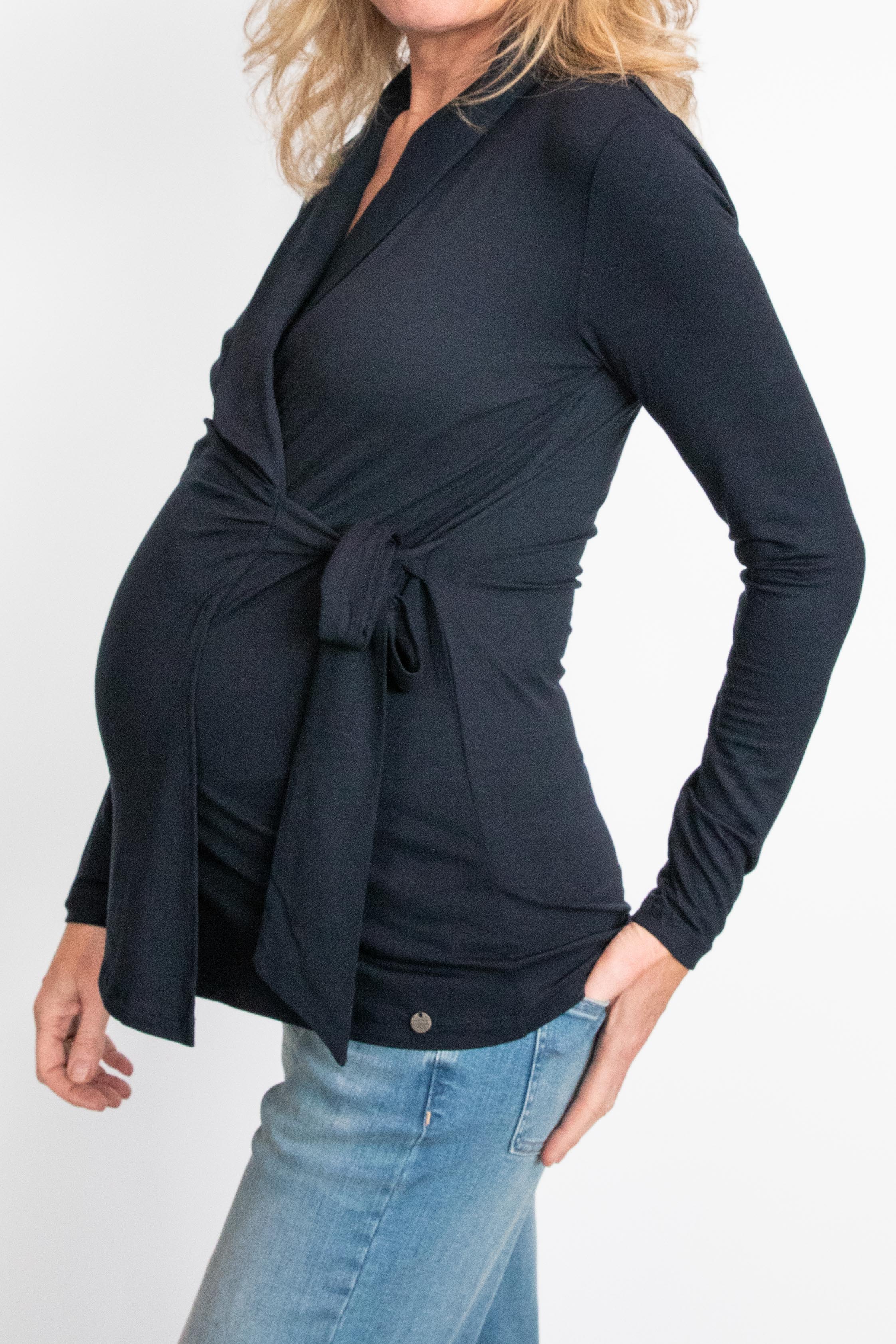 love2wait-bluse-mit-langen-rmeln-und-reverskragen-aus-ecovero-schwarz image 2
