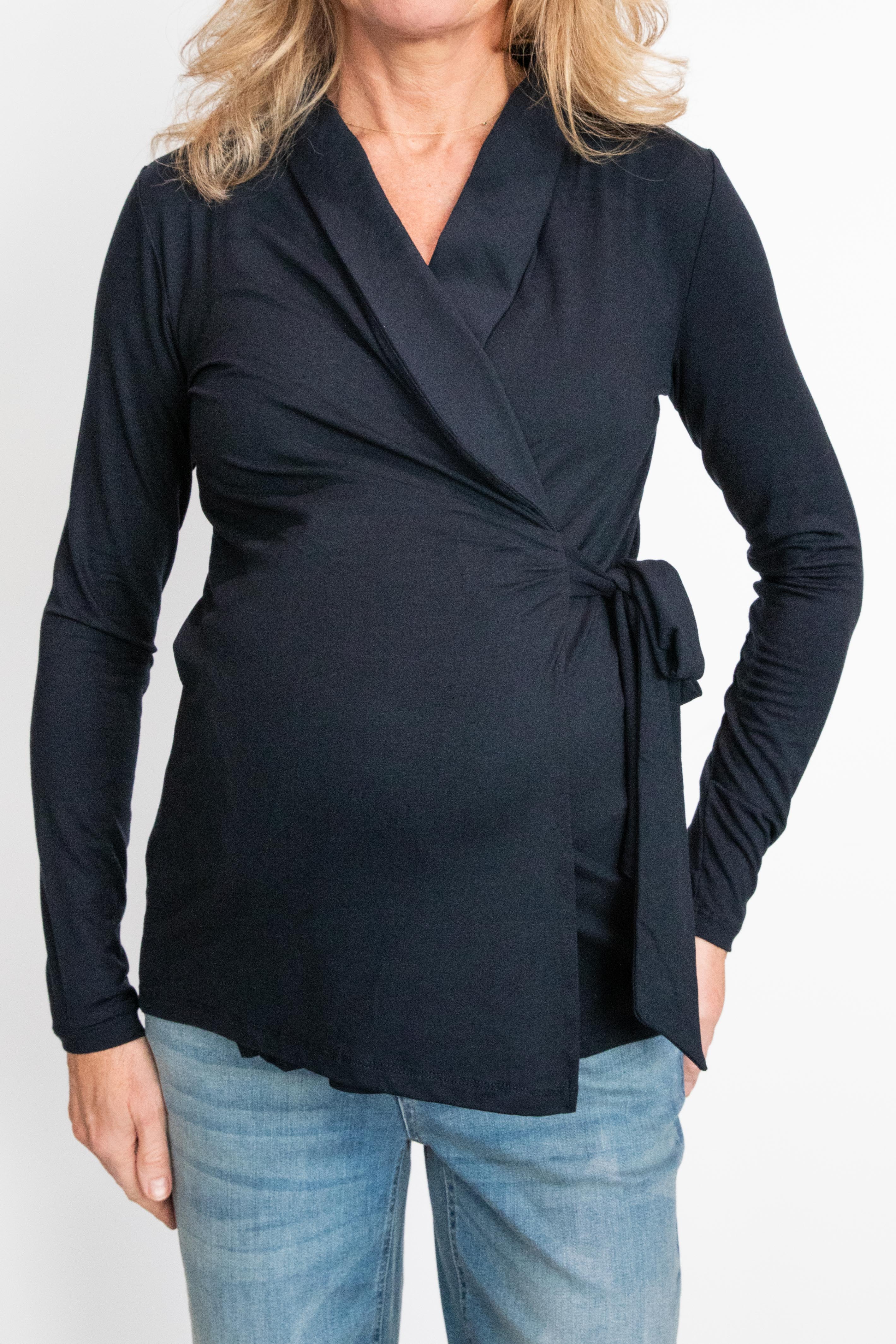 love2wait-bluse-mit-langen-rmeln-und-reverskragen-aus-ecovero-schwarz image 1