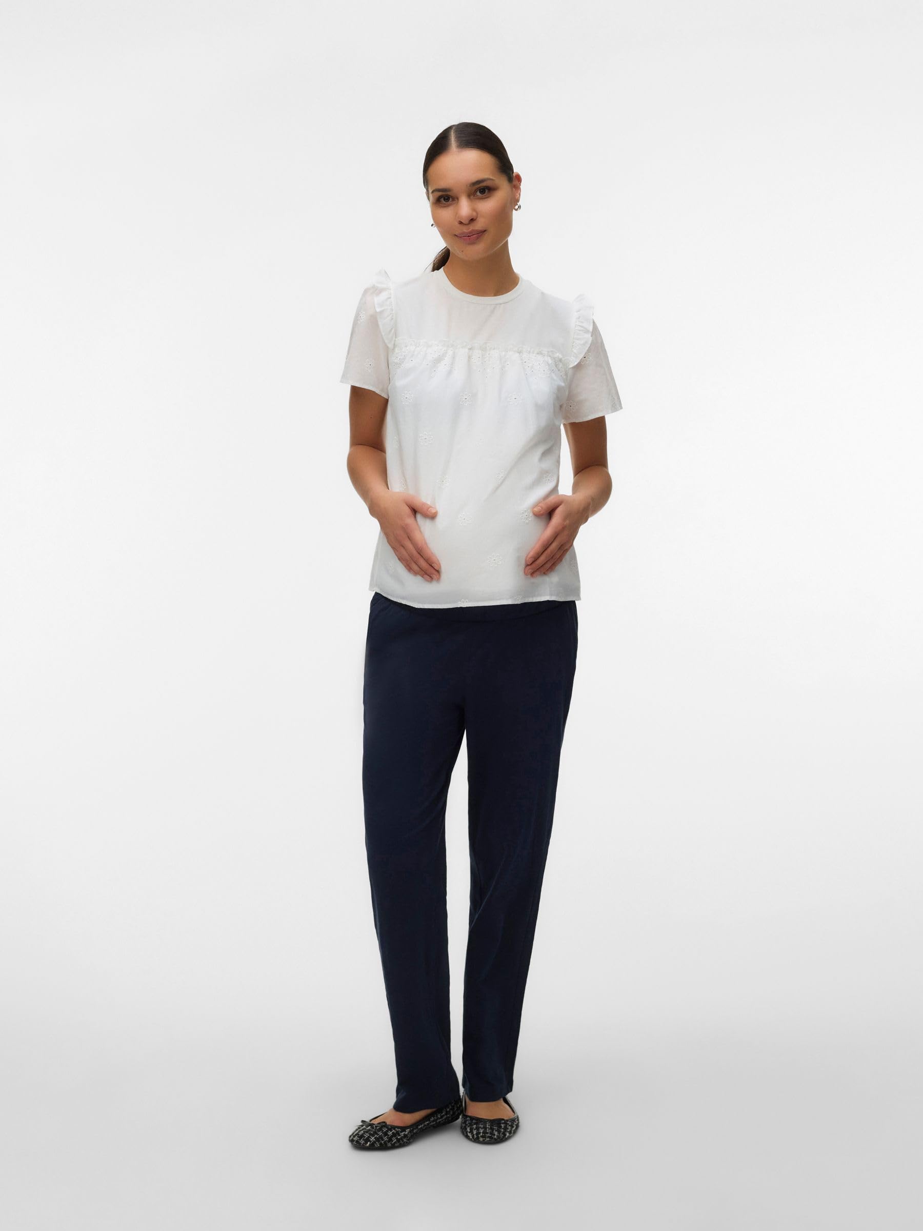 mamalicious-umstandsbluse-normal-geschnitten-rundhals-kurze-puff-rmel-lochsticke image 4