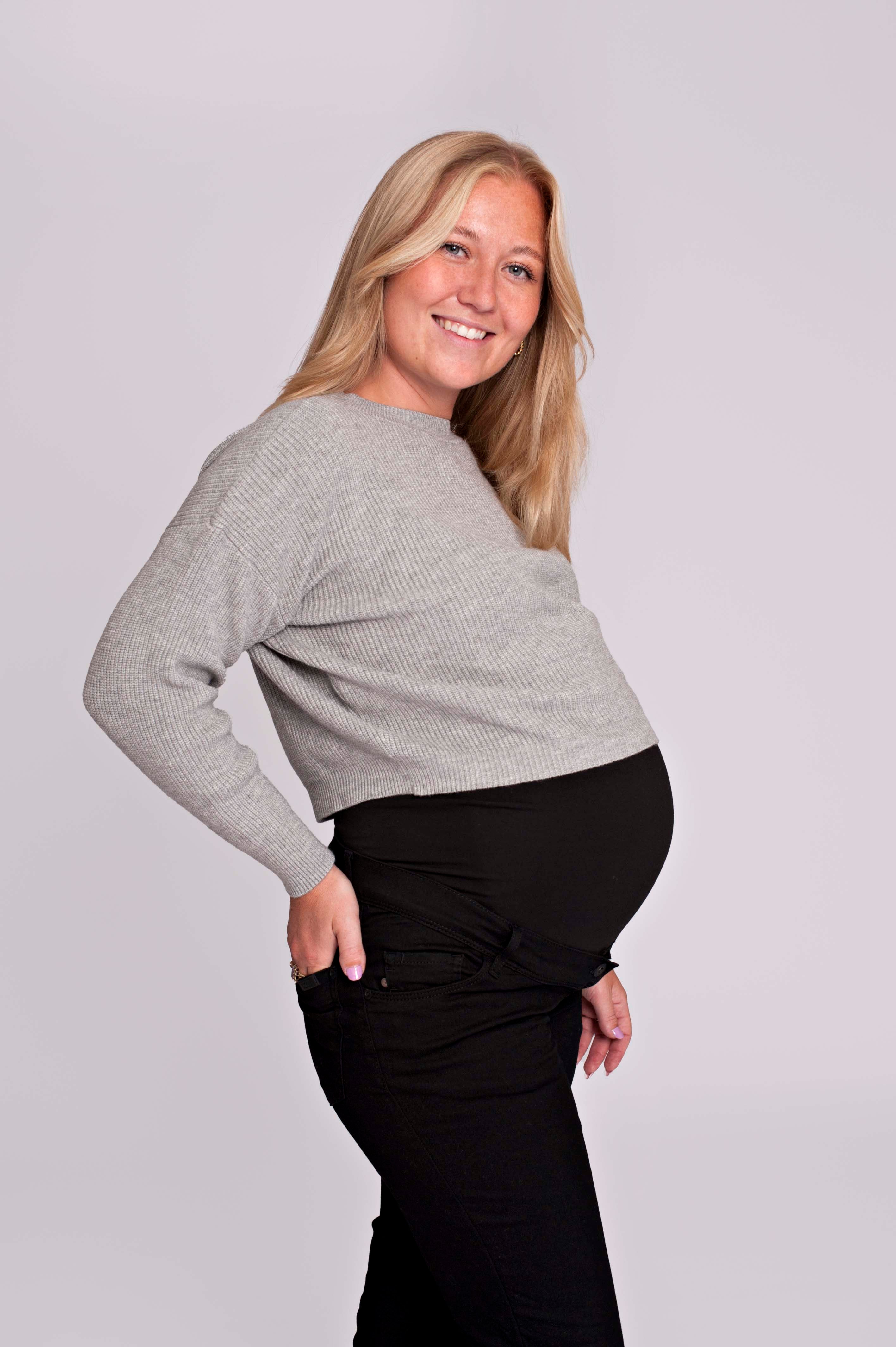 love2wait-knit-cropped-langarm-croptop-in-grau-basic-stilltop-2 image 1