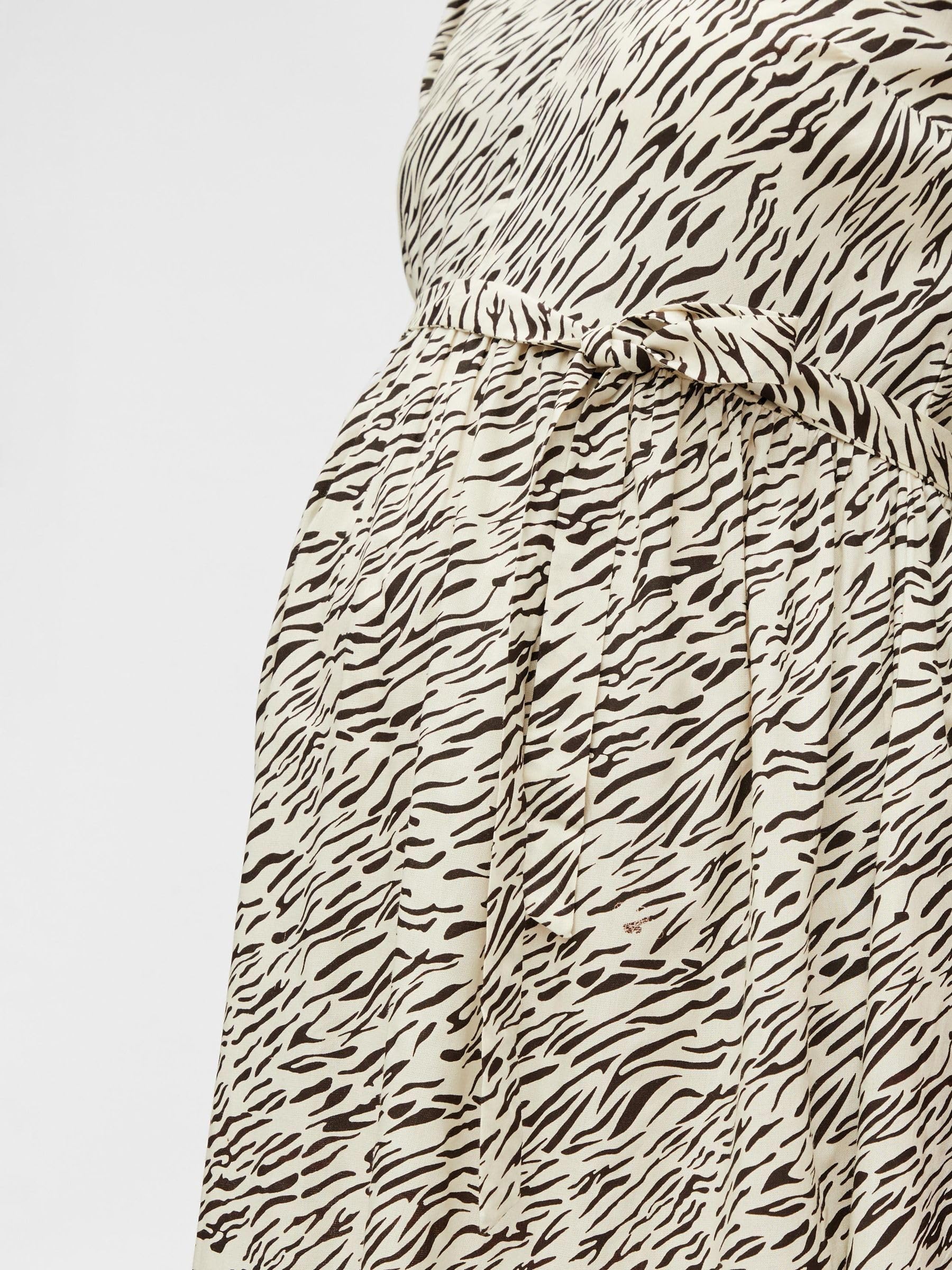 mamalicious-umstandskleid-mlmacy-v-ausschnitt-stillfunktion-midikleid-mit-binded image 6